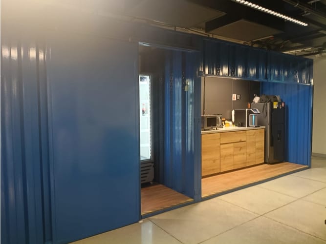 Oficina en arriendo en La Aguacatala, Medellín, 909 m² · foto 6 de 24