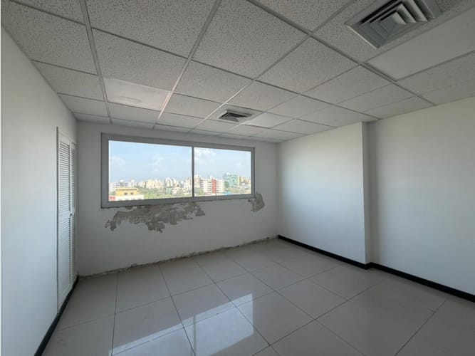 Oficina en venta en El Prado, Barranquilla, 210 m² · foto 2 de 13