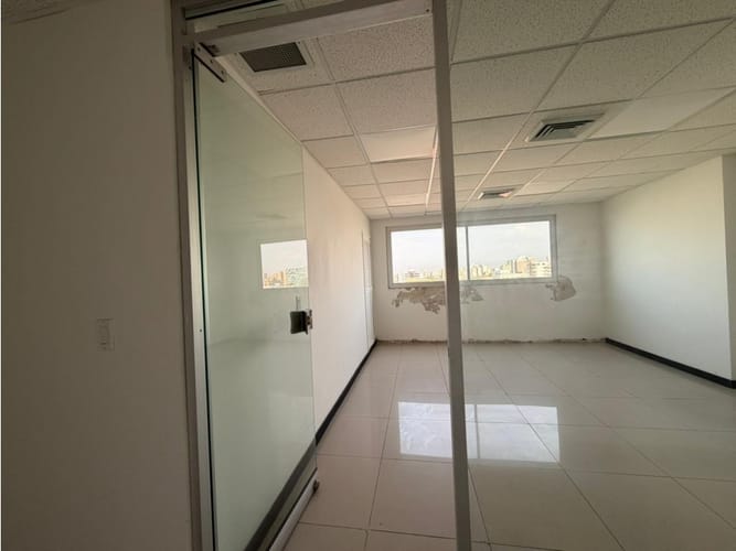 Oficina en venta en El Prado, Barranquilla, 210 m² · foto 3 de 13