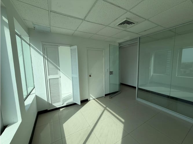 Oficina en venta en El Prado, Barranquilla, 210 m² · foto 11 de 13