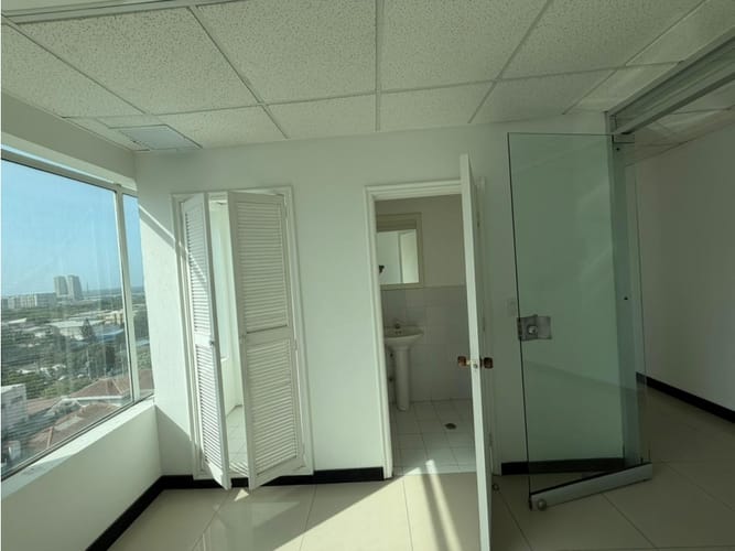 Oficina en venta en El Prado, Barranquilla, 210 m² · foto 12 de 13
