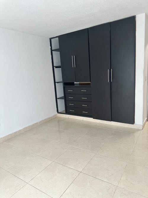 Casa de 6 alcobas en venta en La Macarena Parte Baja, Ibagué, 300 m² · foto 7 de 11