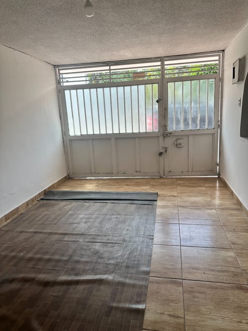 Casa de 6 alcobas en venta en La Macarena Parte Baja, Ibagué, 300 m² · foto 8 de 11