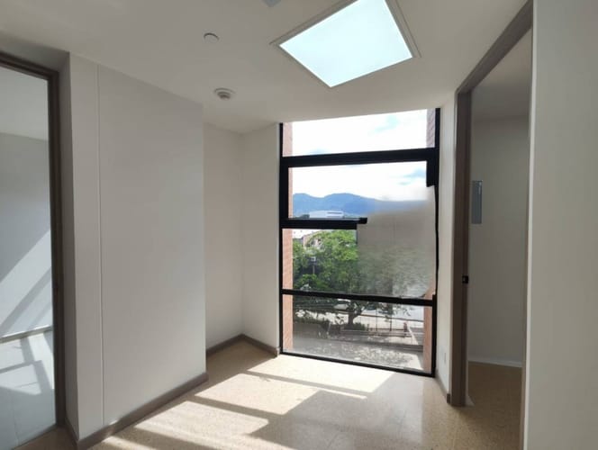 Consultorio en arriendo en San Diego, Medellín, 30 m² · foto 4 de 5