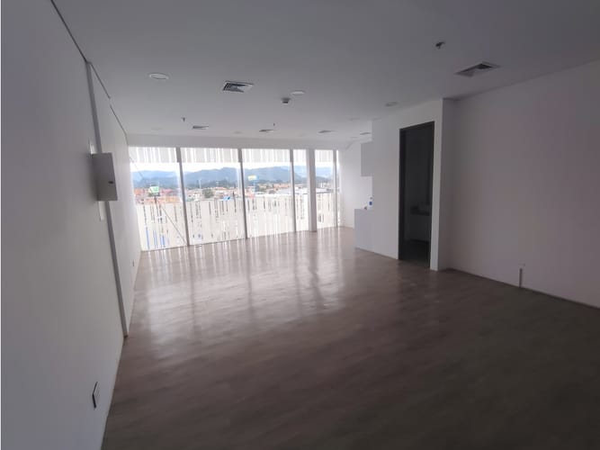Oficina en venta en Cataluña, Chía, 74 m² · foto 4 de 7