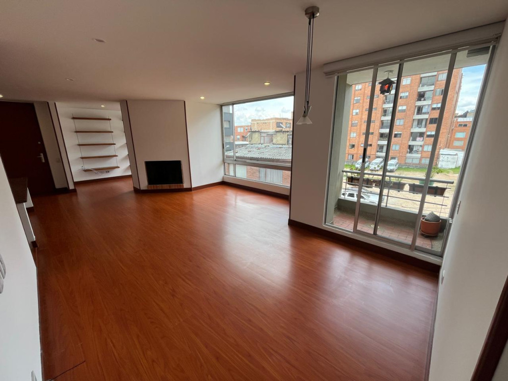 Apartamento en venta en Los Rosales, Bogotá · foto 9 de 24