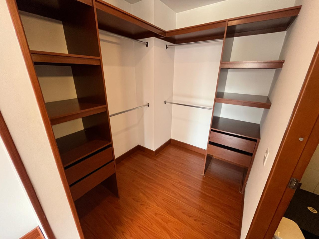 Apartamento en venta en Los Rosales, Bogotá · foto 20 de 24