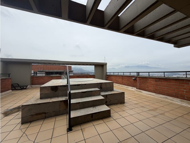 Apartamento de 3 alcobas en arriendo en Santa Maria De Los Angeles, Medellín, 108 m² · foto 10 de 12