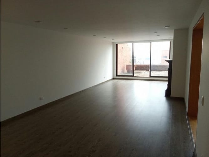 Apartamento en venta en Chapinero Alto, Bogotá · foto 2 de 24