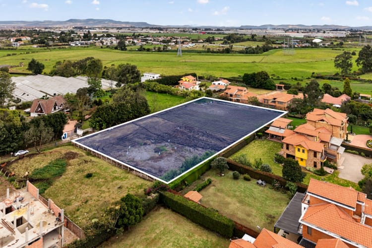 Lote en venta en Siberia, Cota, 5192 m² · foto 2 de 9
