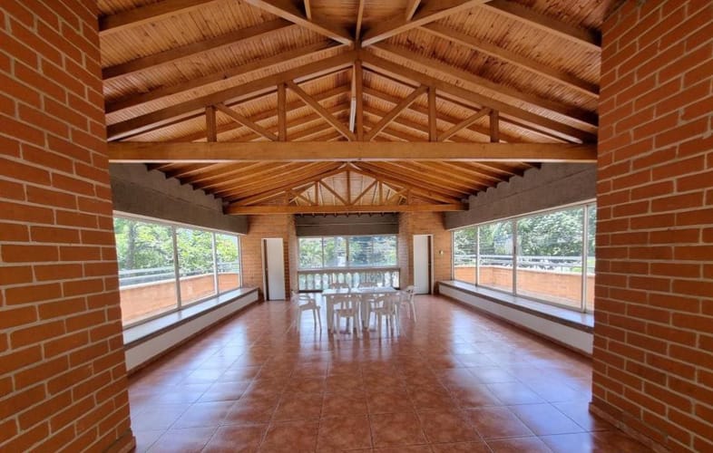 Apartamento de 3 alcobas en arriendo en Castropol, Medellín, 130 m² · foto 15 de 19