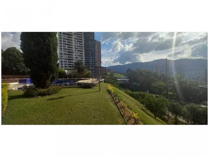 Casa de 5 alcobas en venta en Sabaneta Real, Sabaneta, 611 m² · foto 11 de 19