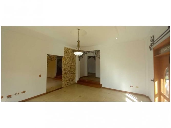 Casa de 5 alcobas en venta en Sabaneta Real, Sabaneta, 611 m² · foto 15 de 19