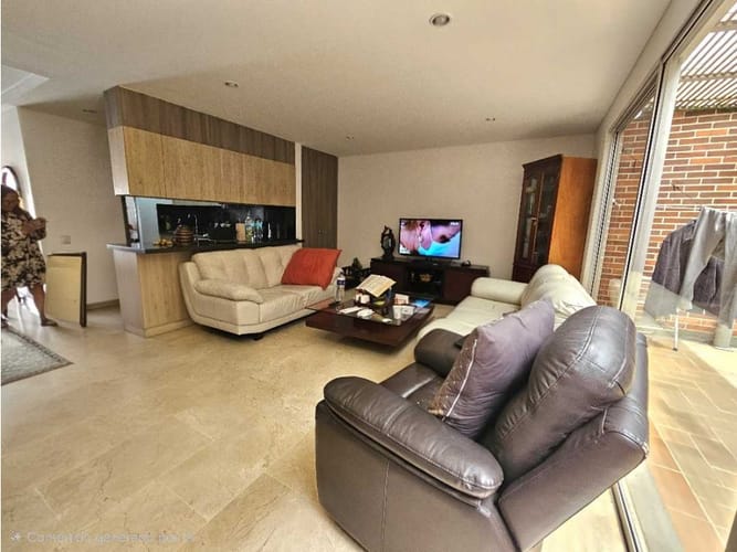 Casa de 3 alcobas en venta en El Diamante No. 2, Medellín, 150 m² · foto 2 de 19