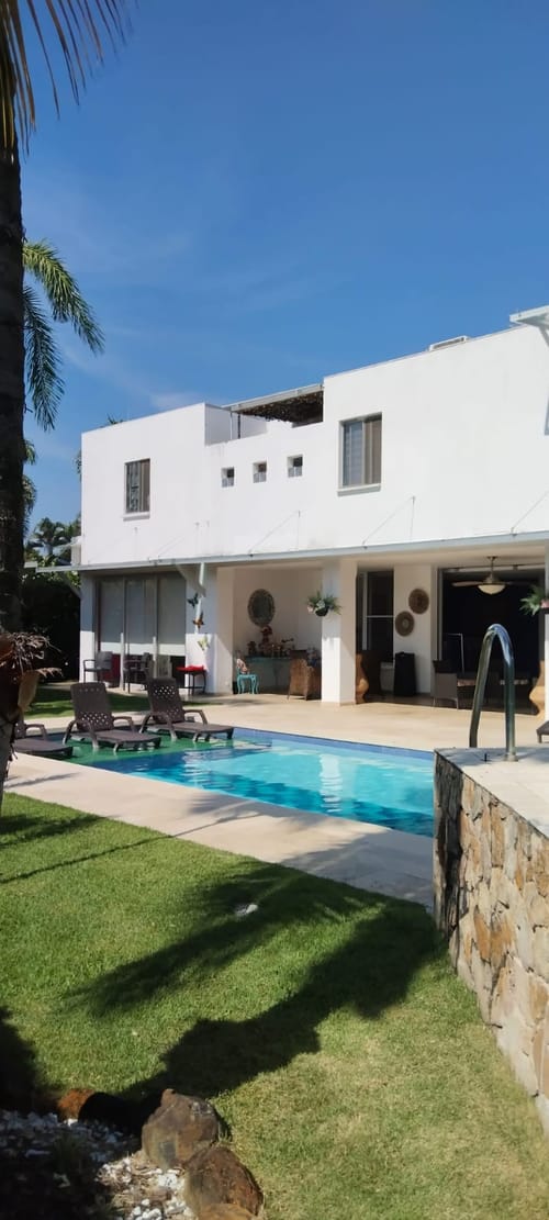 Casa de 5 alcobas en venta en Ciudad Jardin, Cali, 500 m² · foto 2 de 11