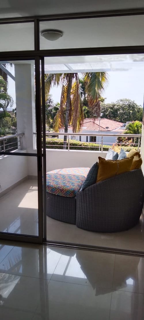 Casa de 5 alcobas en venta en Ciudad Jardin, Cali, 500 m² · foto 7 de 11
