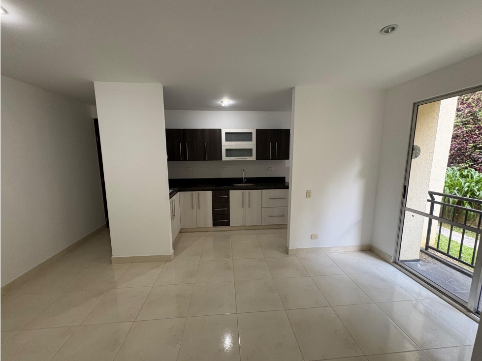 Apartamento en venta en Rodeo Alto, Medellín · foto 2 de 15