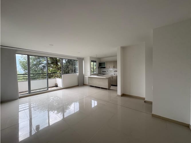 Apartamento de 2 alcobas en venta en El Rodeo, Medellín, 81 m² · foto 4 de 20
