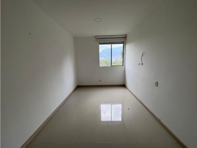 Apartamento de 2 alcobas en venta en El Rodeo, Medellín, 81 m² · foto 8 de 20