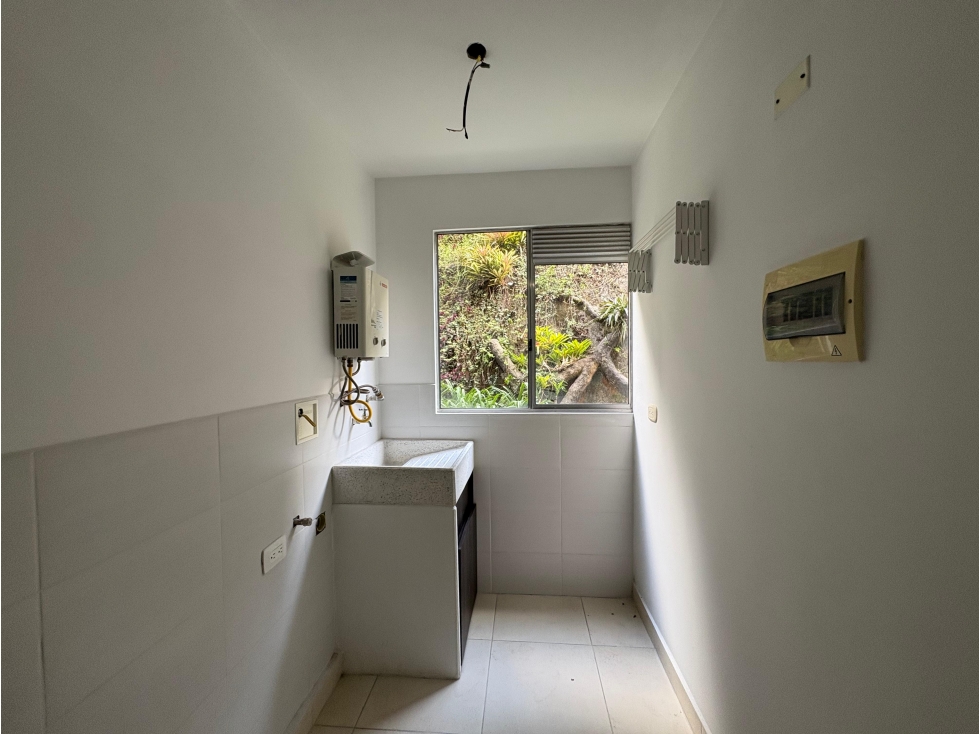 Apartamento en venta en Rodeo Alto, Medellín · foto 12 de 15