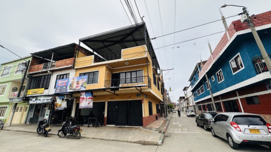 Casa de 8 alcobas en venta en Villagorgona, Candelaria, 252 m² · foto 3 de 21