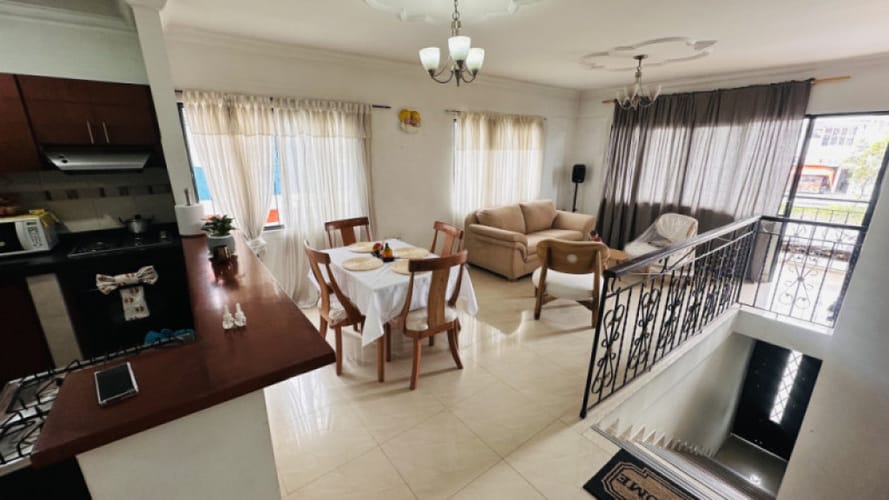 Casa de 8 alcobas en venta en Villagorgona, Candelaria, 252 m² · foto 5 de 21