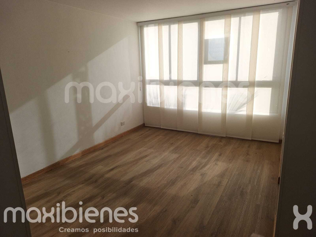 1BR Apartment in Calasanz (55 m²) - 2
