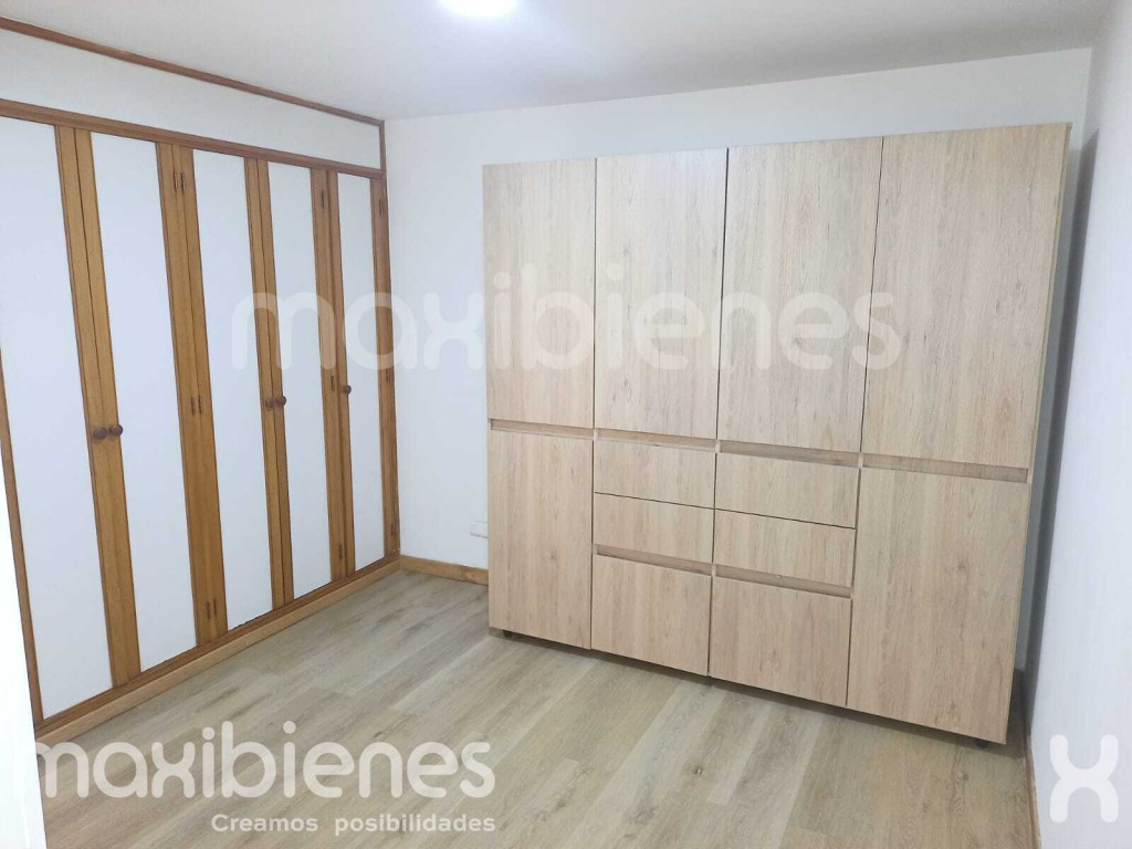 1BR Apartment in Calasanz (55 m²) - 4