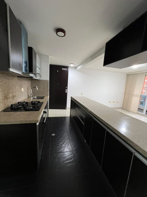 Apartamento de 3 alcobas en arriendo en Versalles, Floridablanca, 95 m² · foto 5 de 18