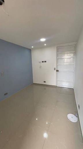 Apartamento de 3 alcobas en venta en La Candelaria, Medellín, 48 m² · foto 7 de 19