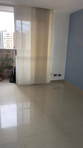 Apartamento de 3 alcobas en venta en La Candelaria, Medellín, 48 m² · foto 8 de 19