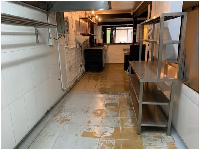 Local en venta en Laureles, Medellín, 156 m² · foto 3 de 9