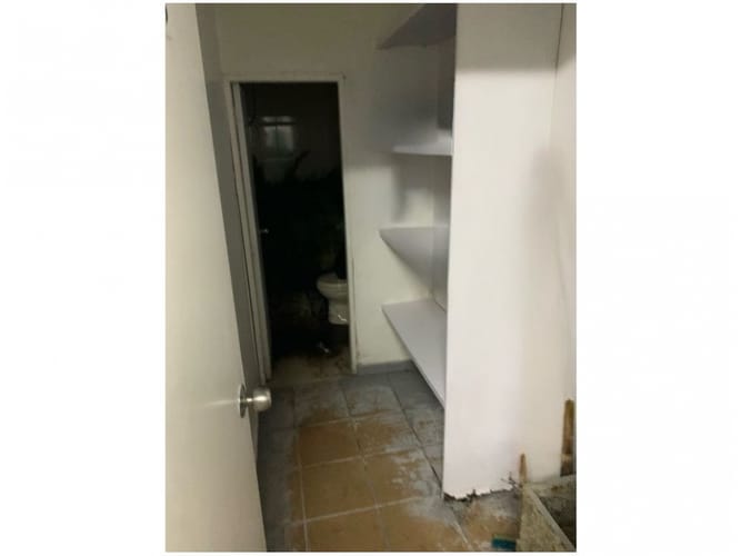 Local en venta en Laureles, Medellín, 156 m² · foto 5 de 9