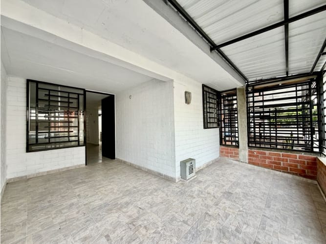 Casa de 4 alcobas en venta en Ub Tulipanes De La Italia I, Palmira, 120 m² · foto 3 de 21