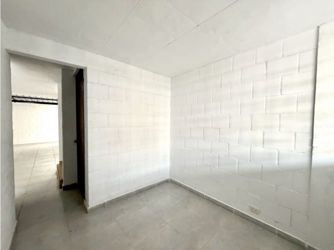 Casa de 4 alcobas en venta en Ub Tulipanes De La Italia I, Palmira, 120 m² · foto 10 de 21