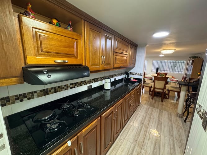 Casa de 5 alcobas en venta en La Mota, Medellín, 110 m² · foto 8 de 9