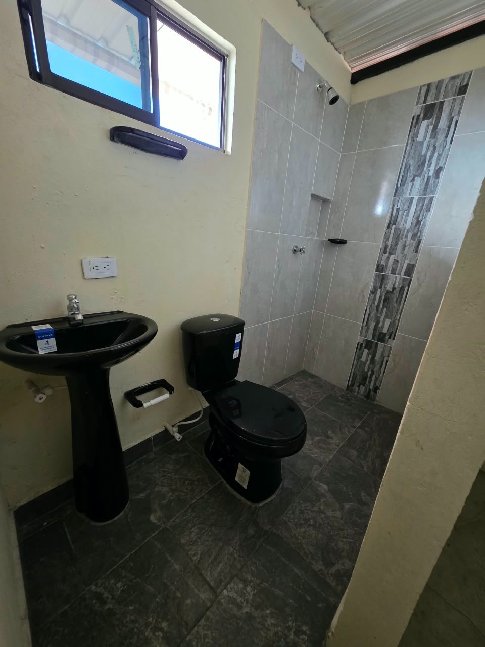 Apartaestudio en arriendo en Villa Sofia, Medellín · foto 9 de 11