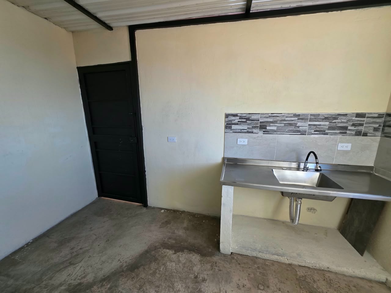Apartaestudio en arriendo en Villa Sofia, Medellín · foto 6 de 11