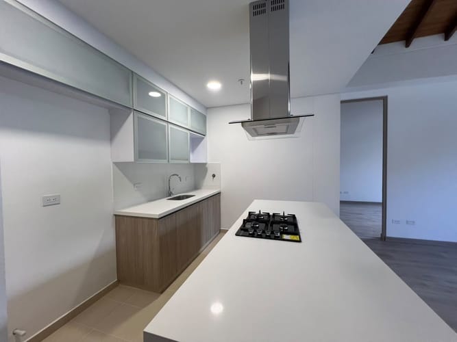 Apartamento de 2 alcobas en venta en Los Salados, El Retiro, 95 m² · foto 3 de 15