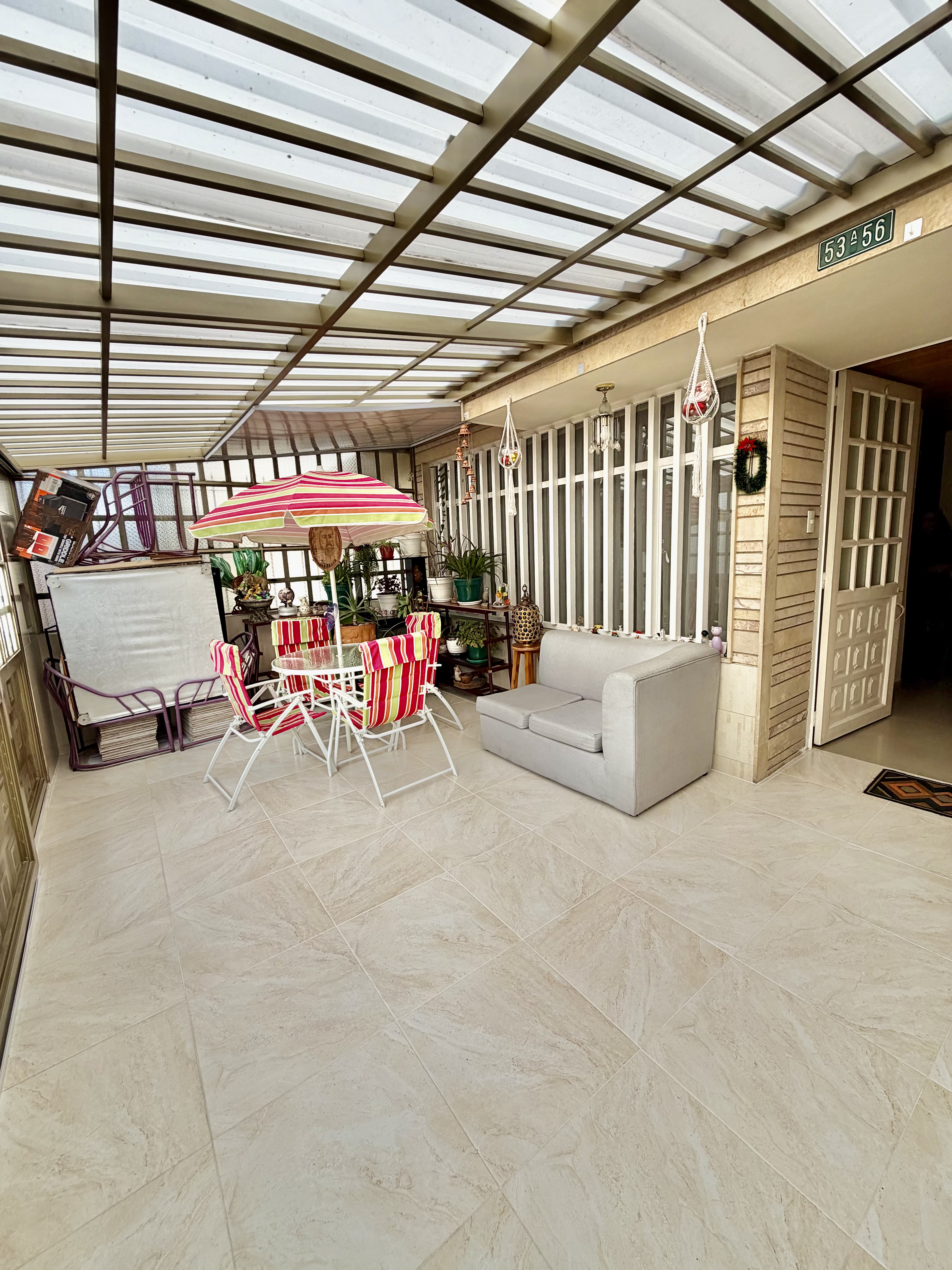 Casa en venta en Engativá, Bogotá · foto 2 de 21