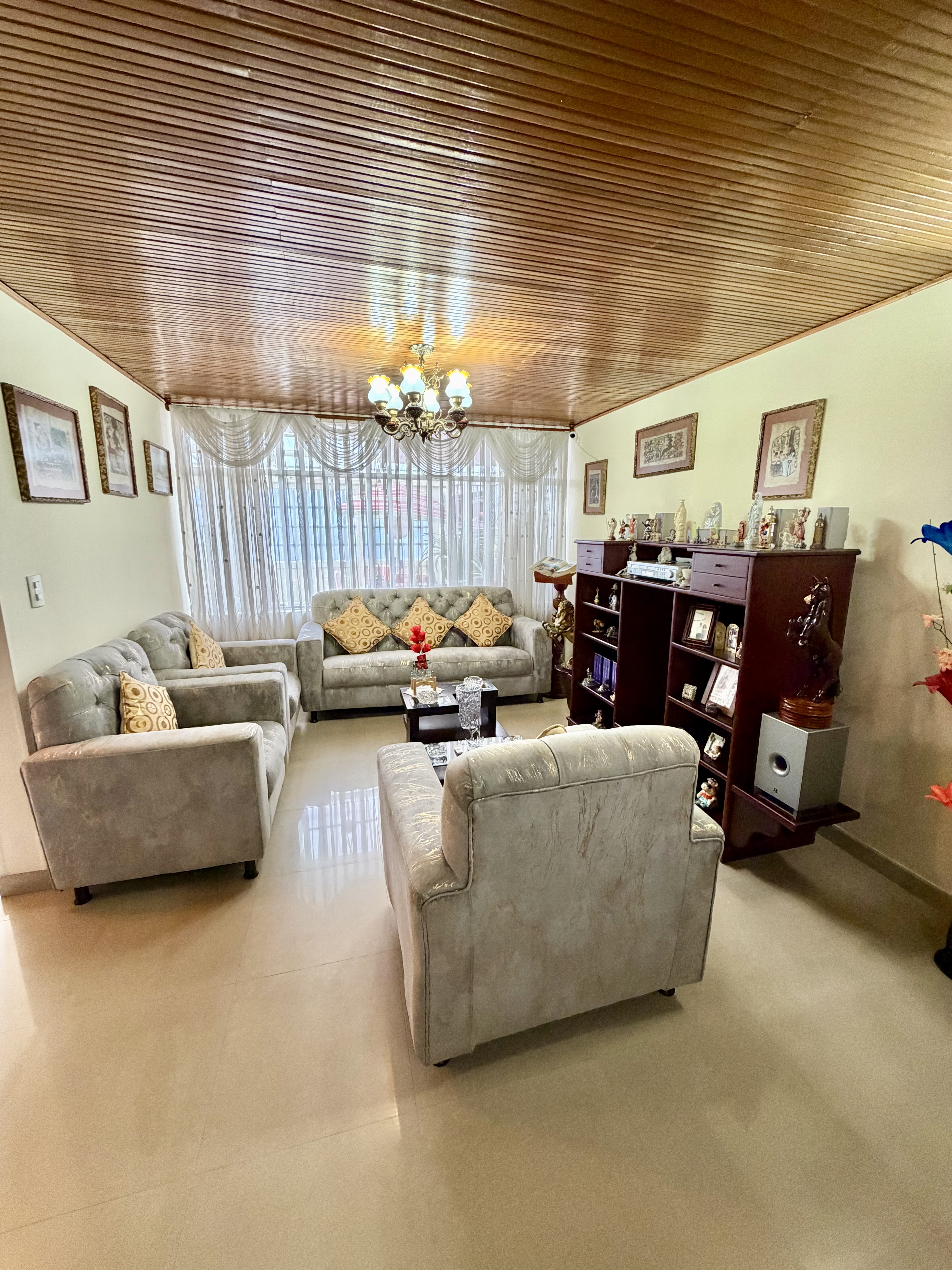 Casa en venta en Engativá, Bogotá · foto 3 de 21