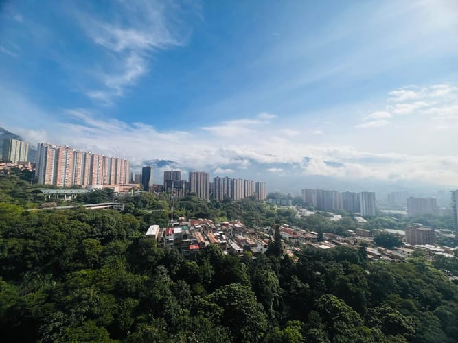 Apartamento de 2 alcobas en venta en Bucaros, Bello, 57 m² · foto 5 de 10