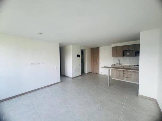 Apartamento de 2 alcobas en venta en Bucaros, Bello, 57 m² · foto 6 de 10