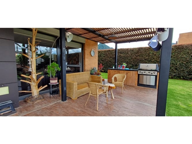 Casa de 3 alcobas en venta en Santa Isabel, La Calera, 260 m² · foto 7 de 24