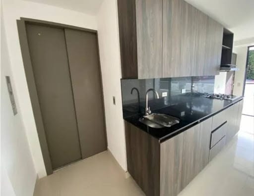 Apartamento de 3 alcobas en arriendo en Simon Bolivar, Medellín, 80 m² · foto 4 de 16