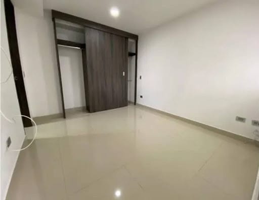 Apartamento de 3 alcobas en arriendo en Simon Bolivar, Medellín, 80 m² · foto 10 de 16
