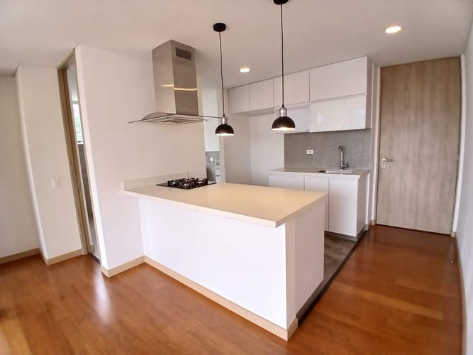Apartamento de 2 alcobas en arriendo en El Diamante No. 2, Medellín, 72 m² · foto 6 de 10
