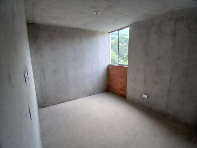 Apartamento de 2 alcobas en venta en Bucaros, Bello, 50 m² · foto 5 de 13