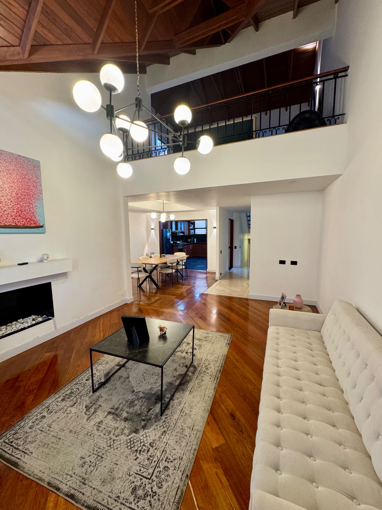 Casa en arriendo en Cerros De Suba, Bogotá · foto 2 de 24