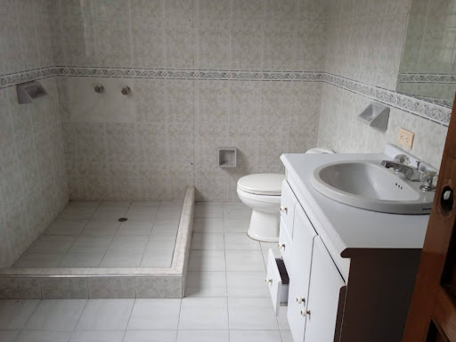 Casa en venta en Armenia, Bogotá · foto 8 de 13